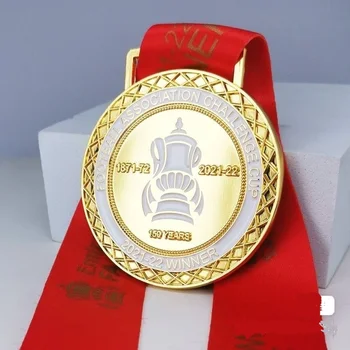 Сувенири от фенове нов стил Сезон 2021-22 Шампионите на ФА Къп Медали Футболната асоциация Чалъндж Къп Медали Шампионски медал