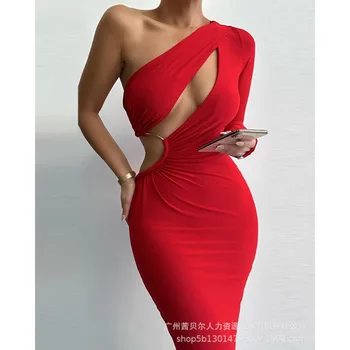 2023 Пролетно лято Ново червено за жени рамо дълъг ръкав едно рамо Midriff облекло дизайн стегнат средна дължина